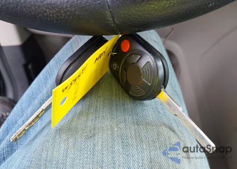 2016 Ford Escape Se from USA, damaged, VIN 1FMCU0GX8GUA63981